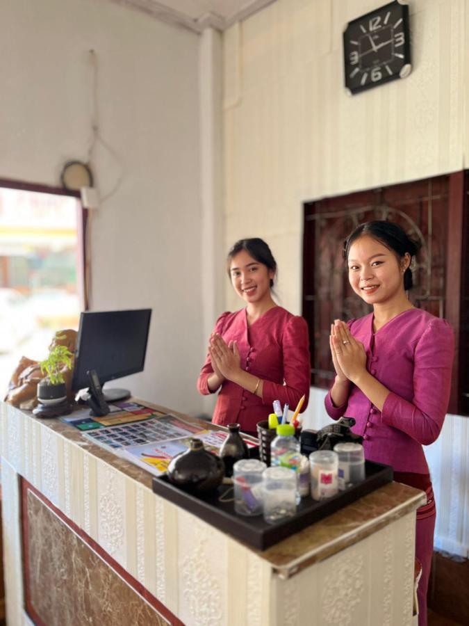 Vang Vieng Queen'S- Mountain View Hotel מראה חיצוני תמונה