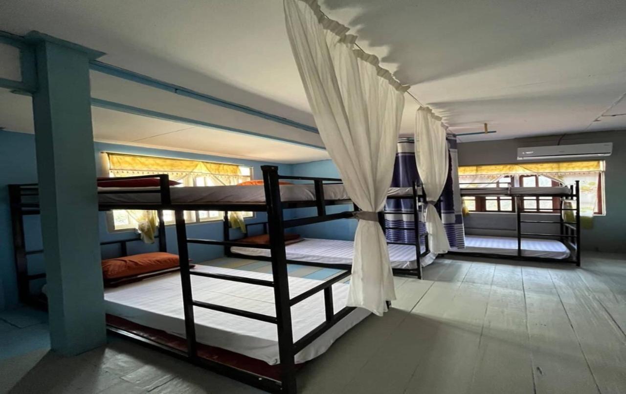 Vang Vieng Queen'S- Mountain View Hotel מראה חיצוני תמונה